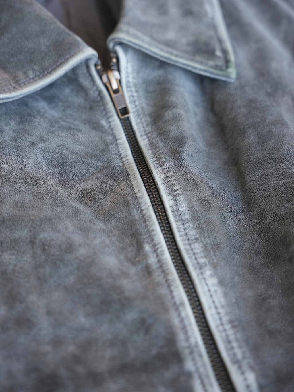 Charcoal Chic - L