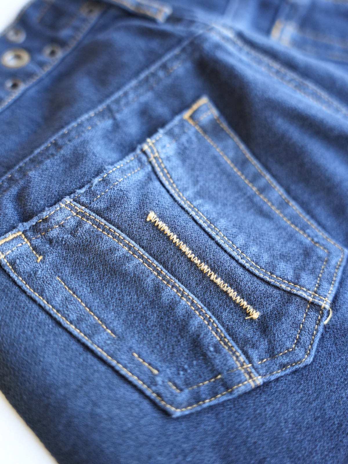 Midnight Eyelets - 34