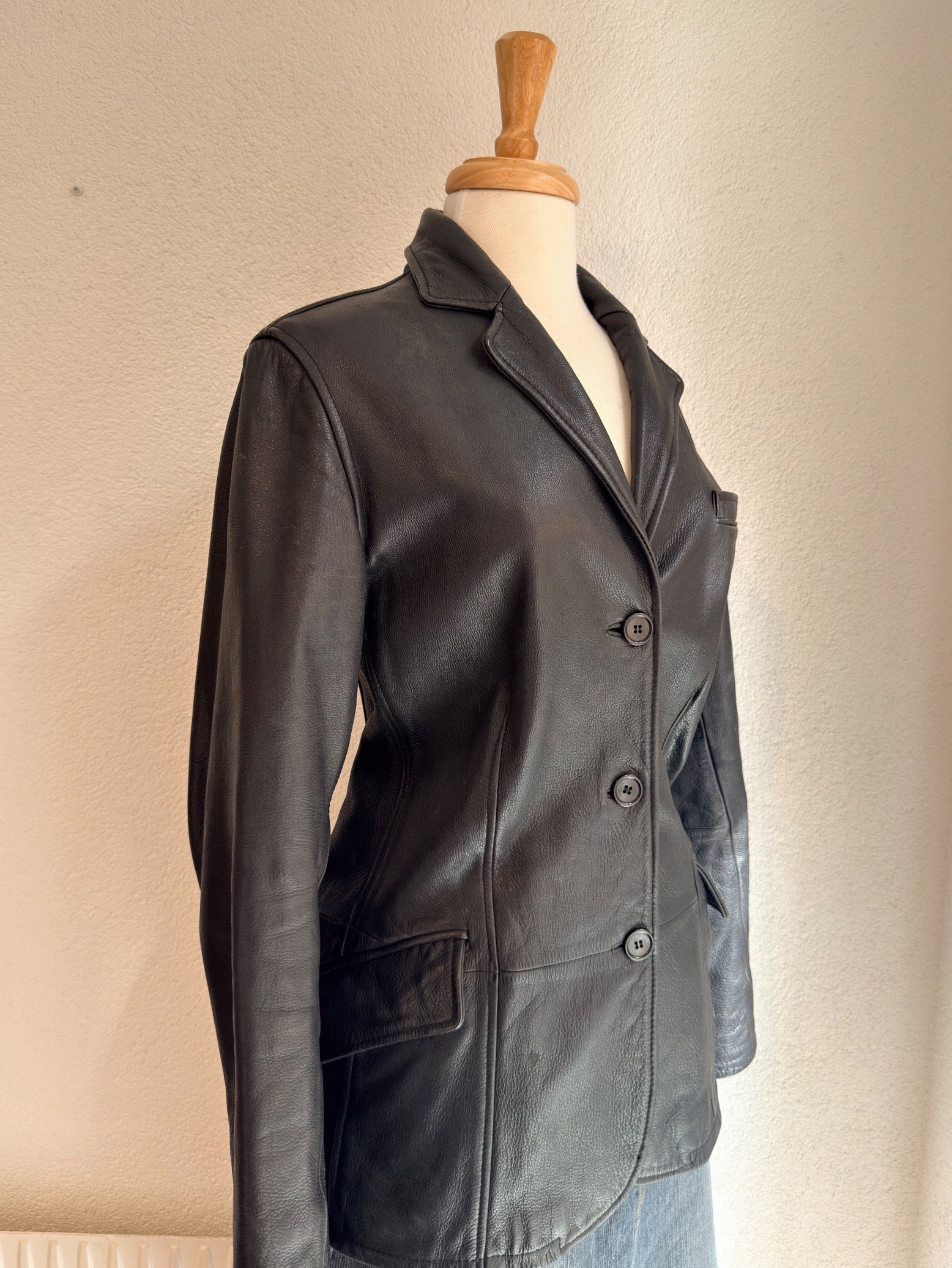 Minimalist Leather Blazer Black