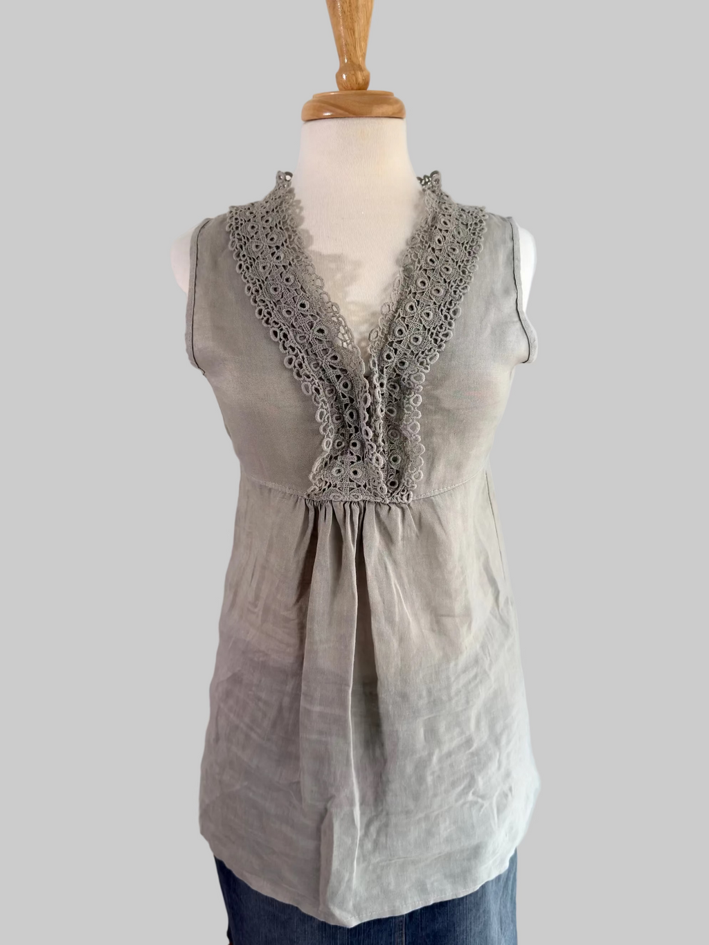 Beige Linne med Spets – Somrig & Boho Design