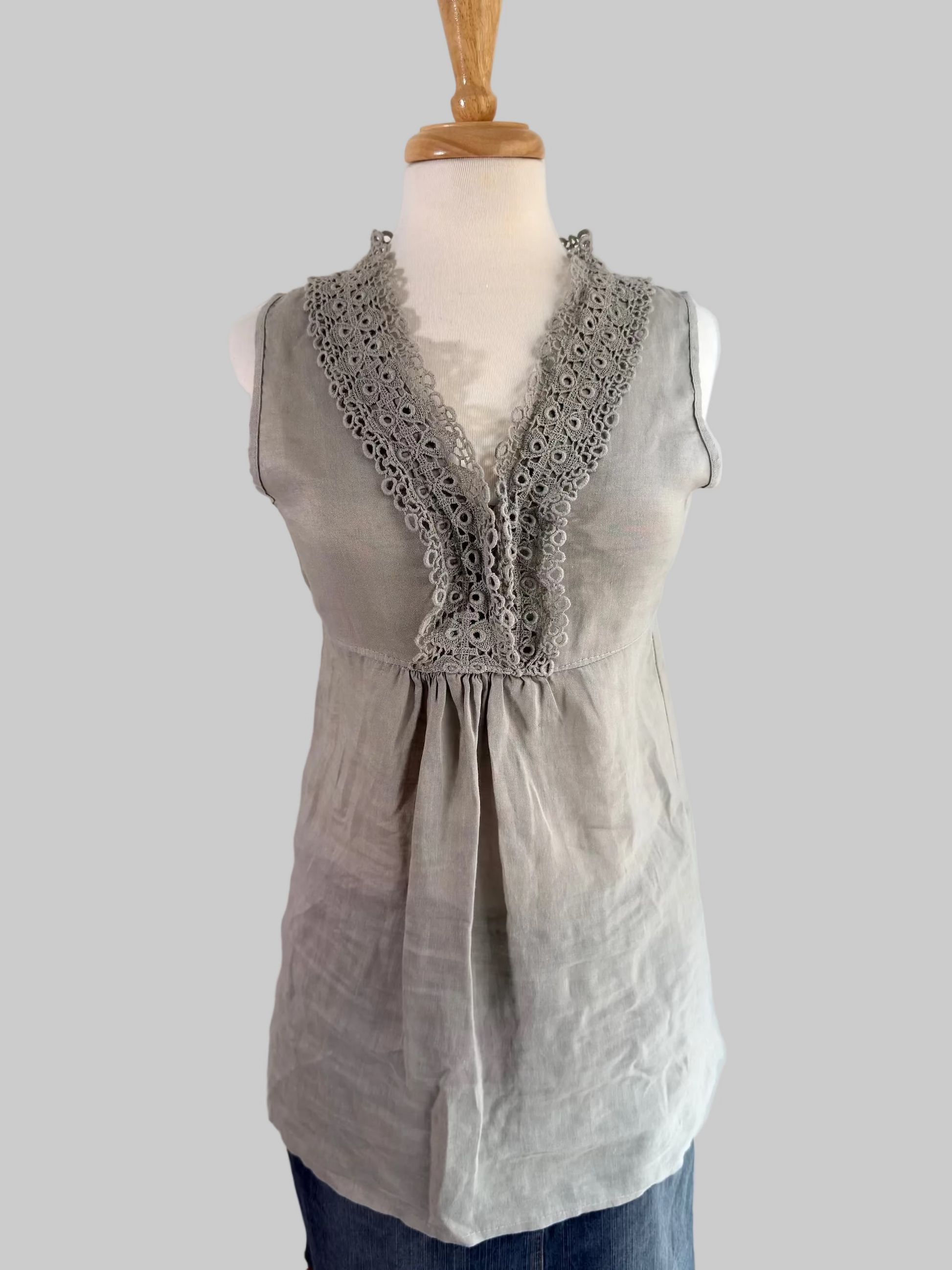 Beige Linne med Spets – Somrig & Boho Design