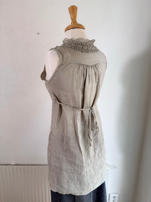 Beige Linne med Spets – Somrig & Boho Design