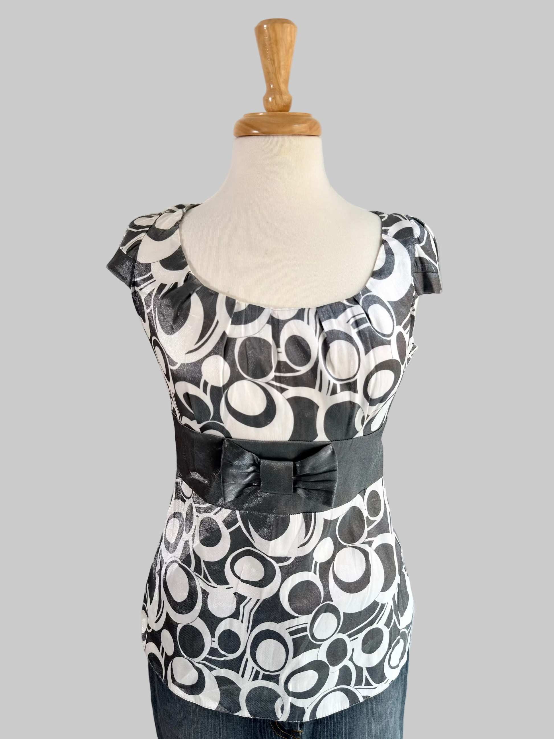 Chic Svartvit Topp