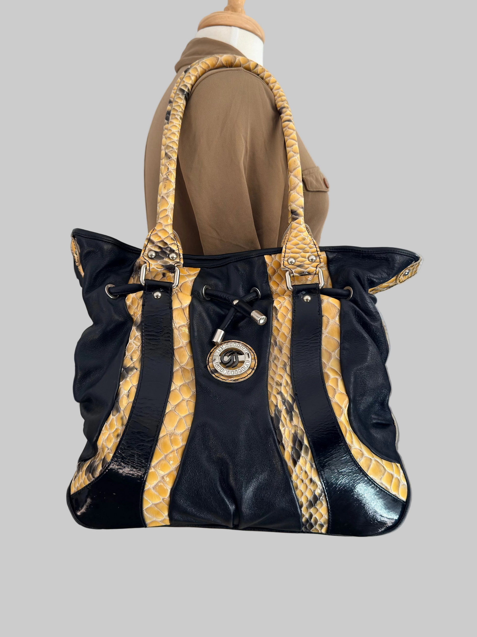 Urban Pattern Bag – Svart Trendig Axelväska