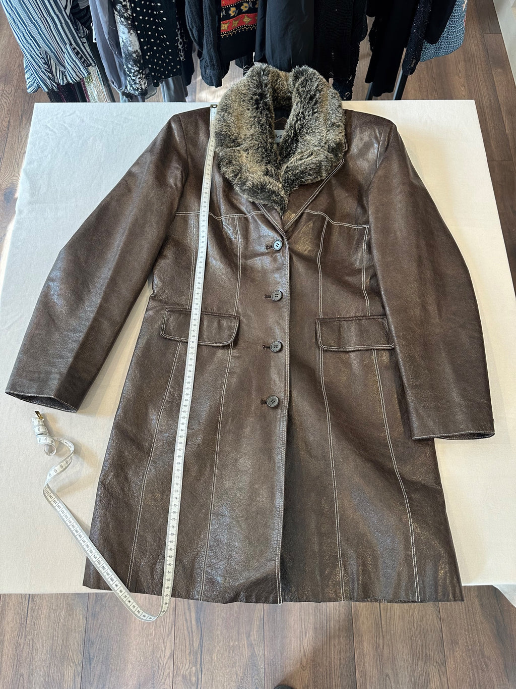 Vintage Brun Skinnkappa med Pälskrage