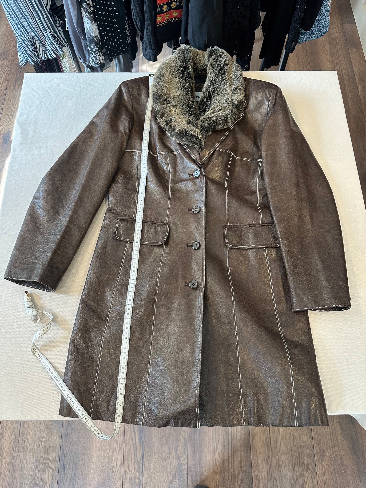 Vintage Brun Skinnkappa med Pälskrage