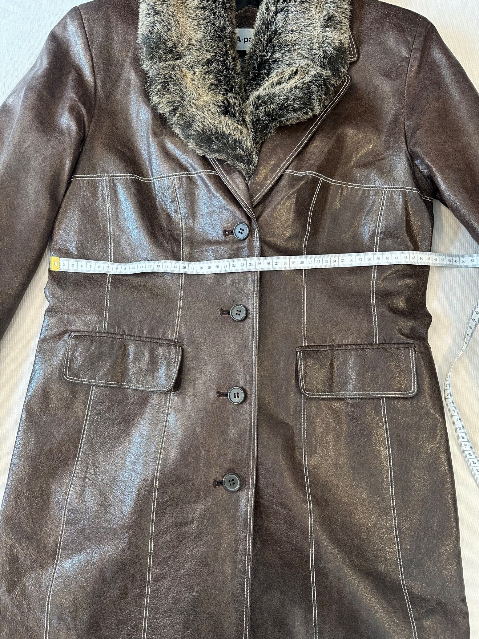 Vintage Brun Skinnkappa med Pälskrage