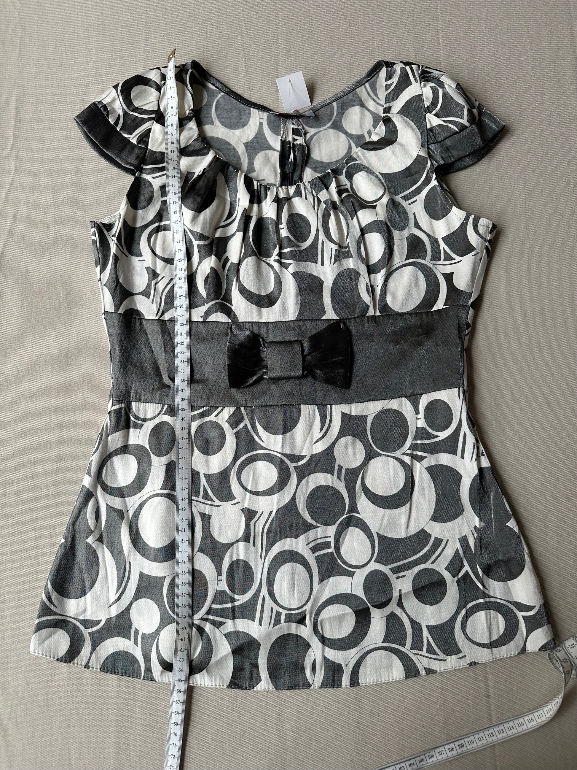 Chic Svartvit Topp