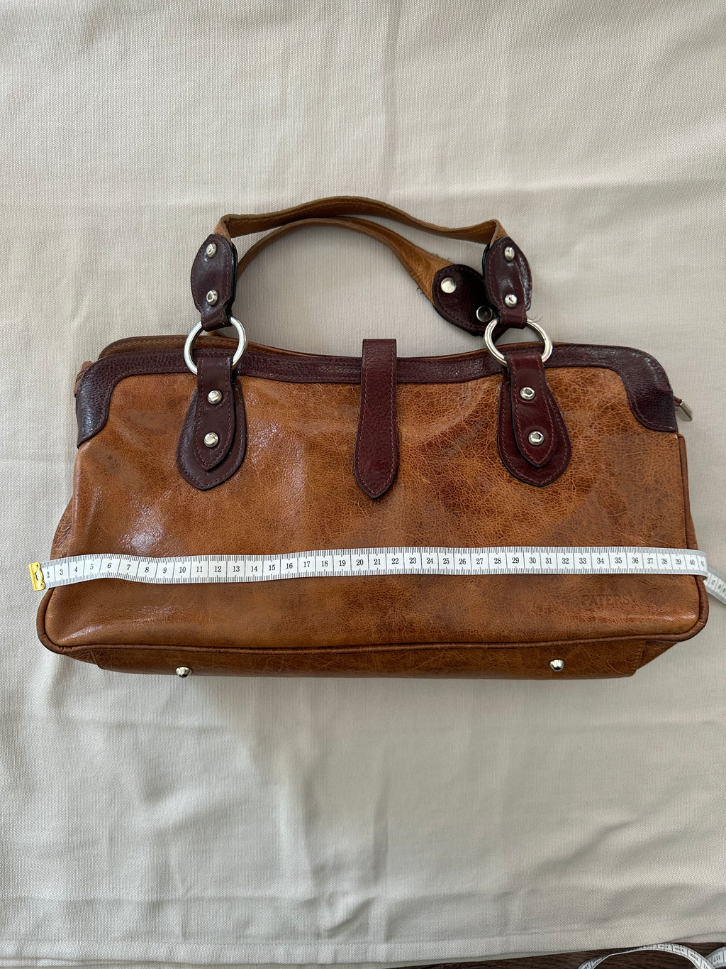 Vintage Brun Läderväska – Tidlös & Elegant Axelväska