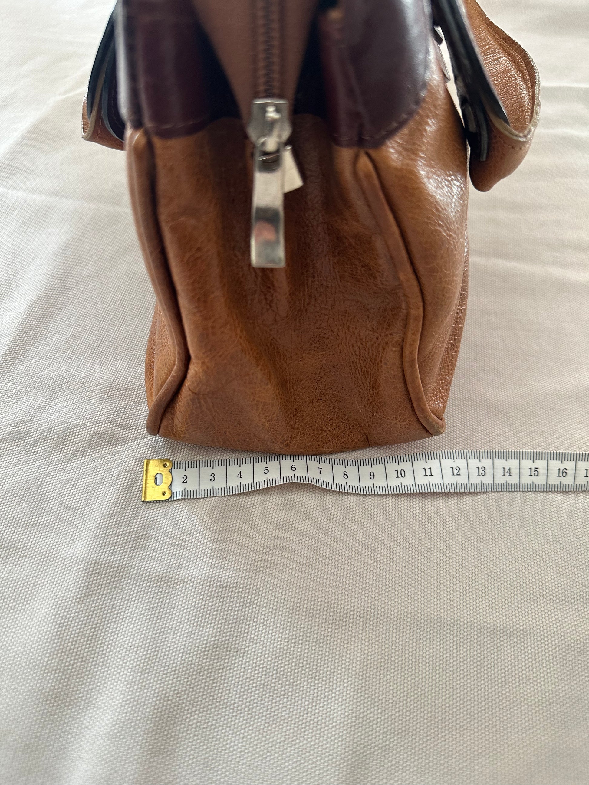 Vintage Brun Läderväska – Tidlös & Elegant Axelväska