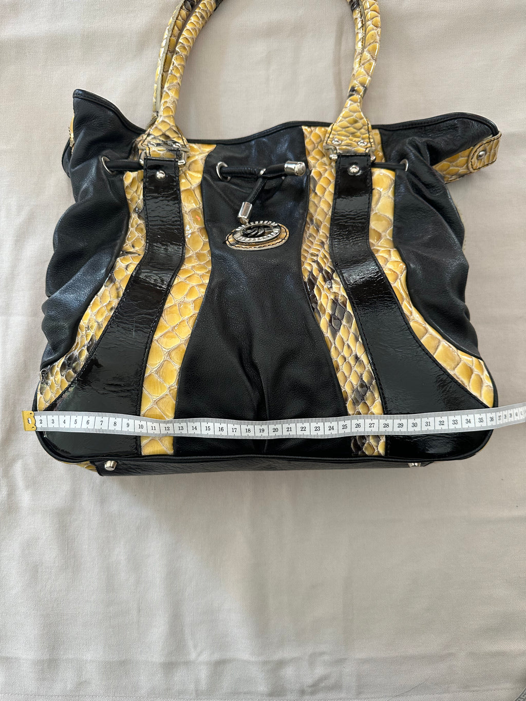 Urban Pattern Bag – Svart Trendig Axelväska