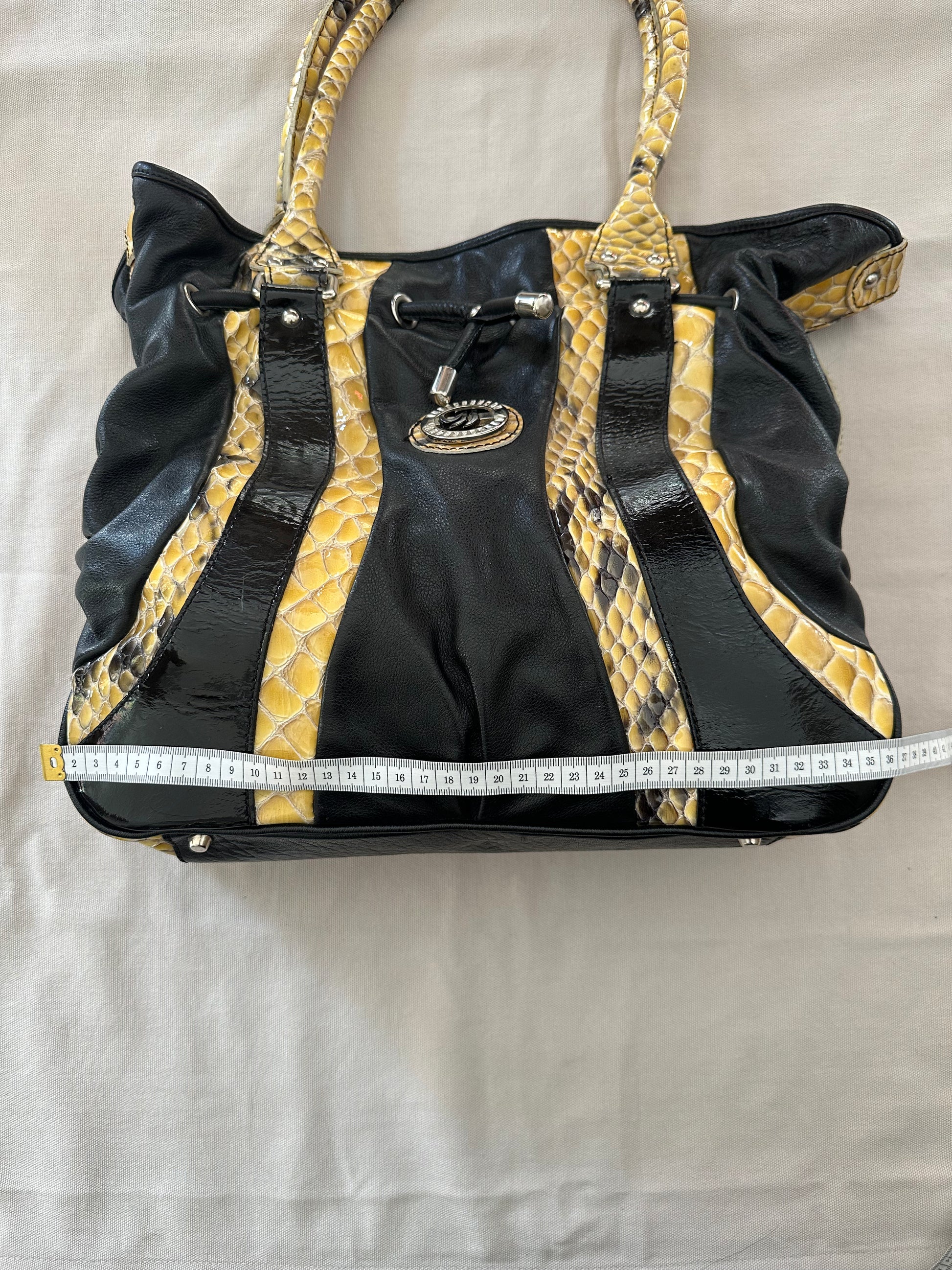 Urban Pattern Bag – Svart Trendig Axelväska